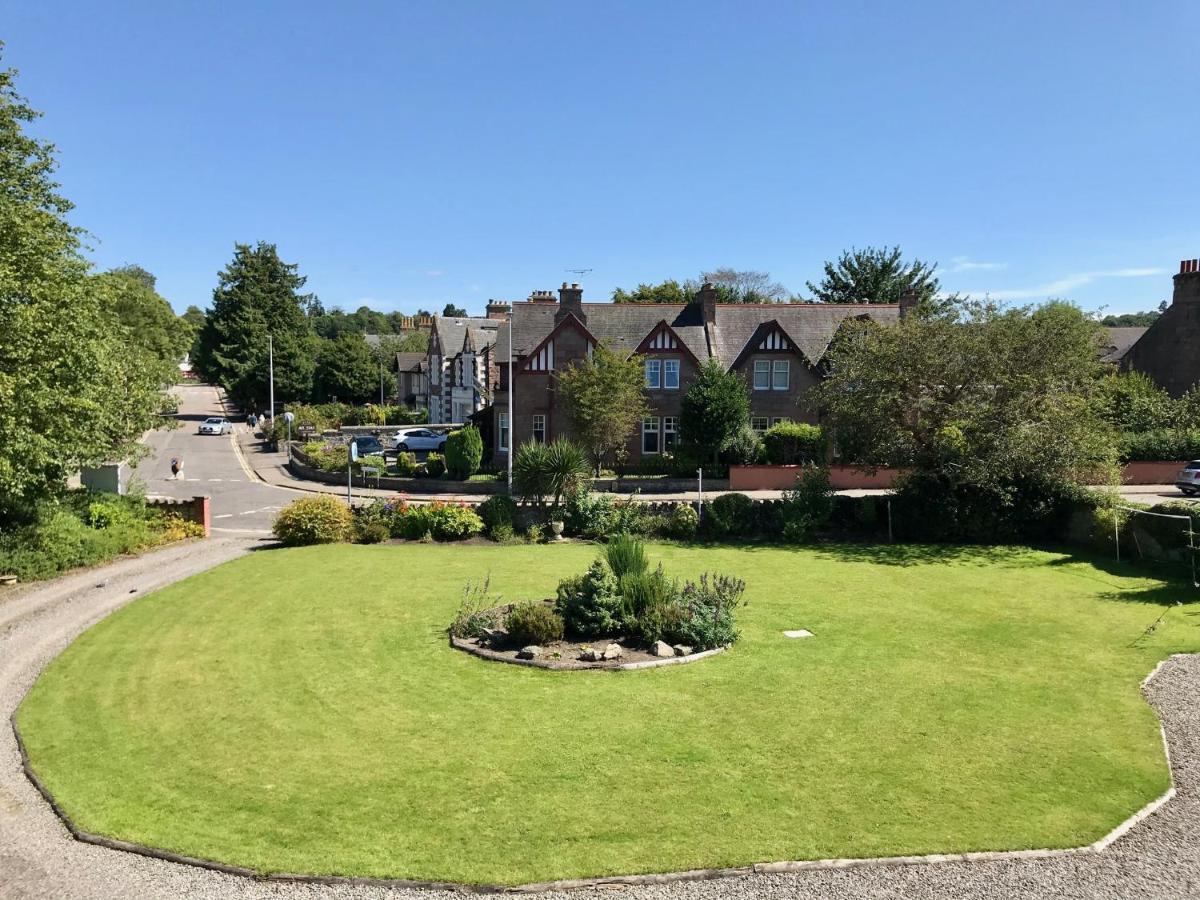 Lairds Lodge Inverness Ngoại thất bức ảnh